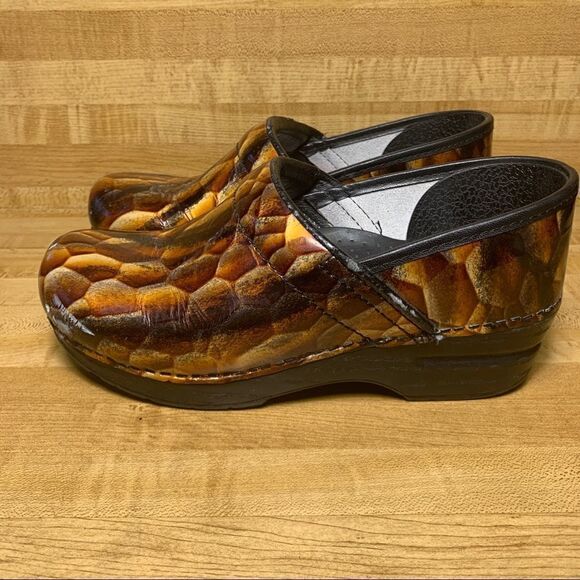 Dansko Leopard Metallic Walking Shoes Clogs 38 - Picture 3 of 7